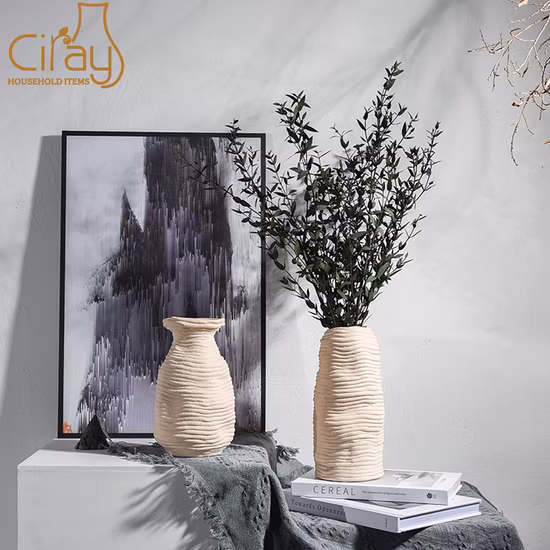 Factory Wholesale Handmade Dry Flower with Vases for Decoration